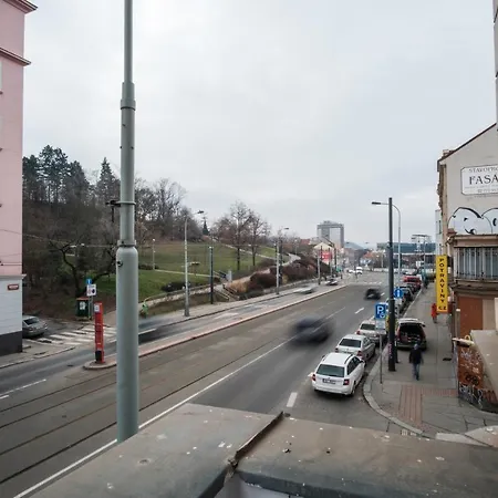 Apartment Spacious In Karlin By Days