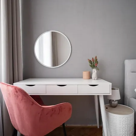 Apartment Spacious In Karlin By Days Prague